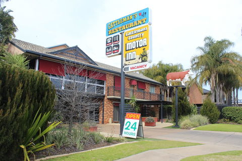 Cattlemans Country Motor Inn & Serviced Apartments - Getaway Accommodation 2