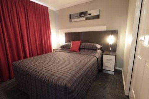 Cattlemans Country Motor Inn & Serviced Apartments - Getaway Accommodation 12