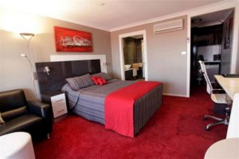 Cattlemans Country Motor Inn & Serviced Apartments - Getaway Accommodation 11