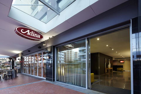 Adina Apartment Hotel Wollongong - Getaway Accommodation 24