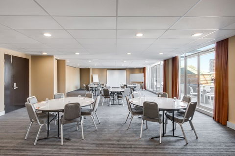 Adina Apartment Hotel Wollongong - Getaway Accommodation 29