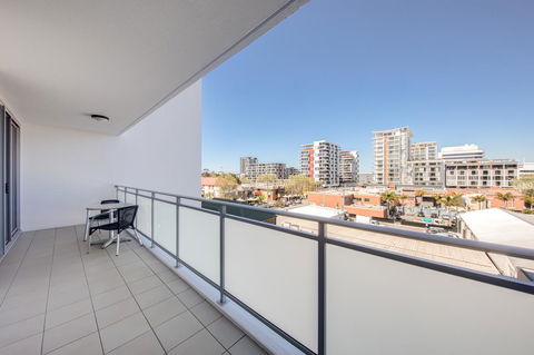 Adina Apartment Hotel Wollongong - Getaway Accommodation 19