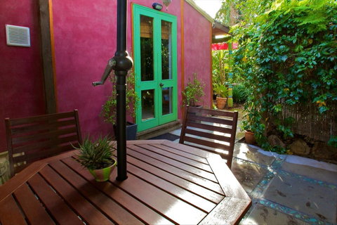 The Lotus Eater - Getaway Accommodation 24