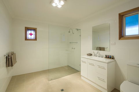 Flinders Bush Retreats - Getaway Accommodation 20