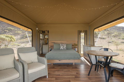 Flinders Bush Retreats - Getaway Accommodation 1