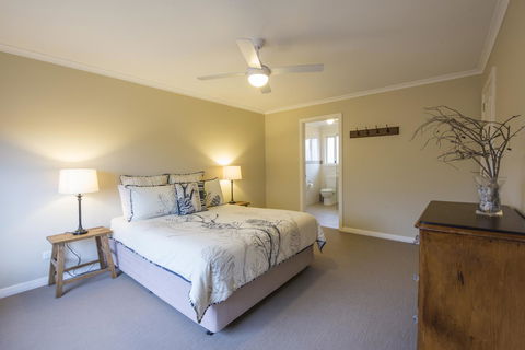 Flinders Bush Retreats - Getaway Accommodation 17