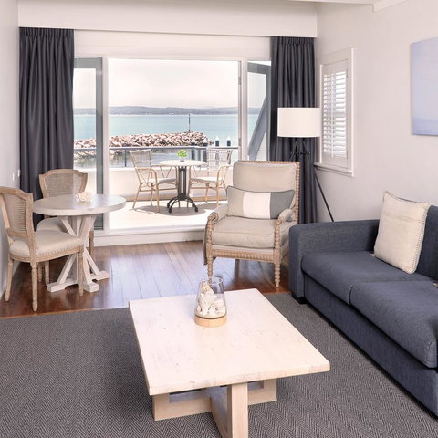 Anchorage Port Stephens - Getaway Accommodation 25