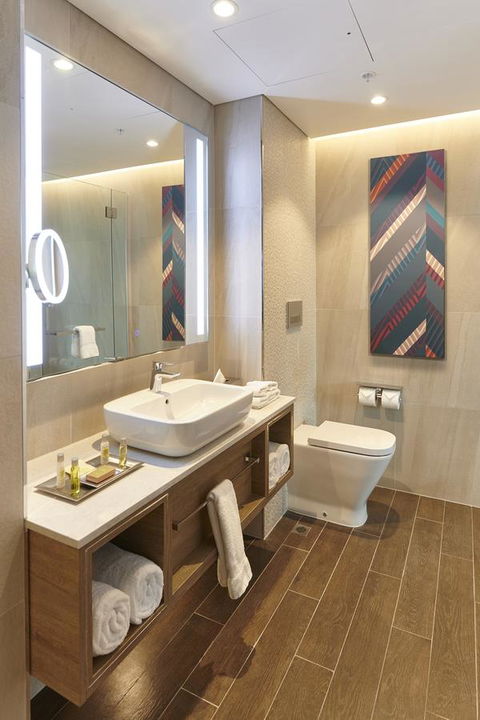 Doubletree By Hilton Perth Northbridge - Getaway Accommodation 13