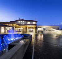 International on the Water Hotel - Getaway Accommodation