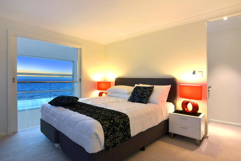 Bunbury Seaview Apartments - Getaway Accommodation 3
