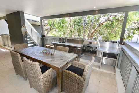 East On Byron - Getaway Accommodation 11