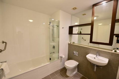 East On Byron - Getaway Accommodation 6