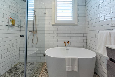 Heritage Townhouse Near Harbour Bridge - Getaway Accommodation 2