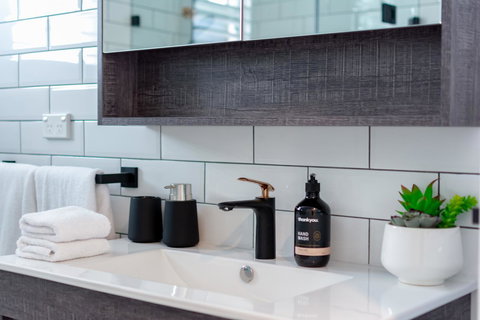 Heritage Townhouse Near Harbour Bridge - Getaway Accommodation 29