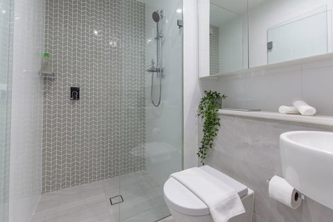 Inner City Stylish Apt Walk To Green Square - Getaway Accommodation 12