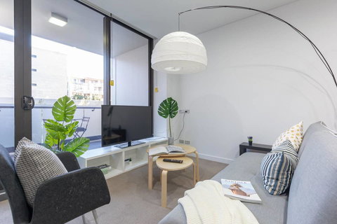 Inner City Stylish Apt Walk To Green Square - Getaway Accommodation 1