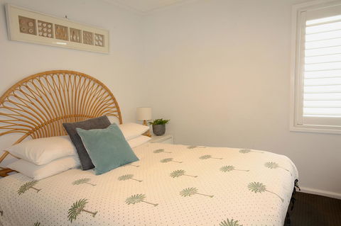 Cossies By The Sea - Getaway Accommodation 8