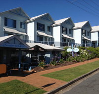 Breakers Apartments - Getaway Accommodation