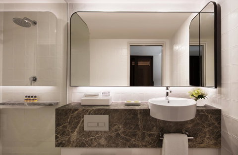 Hyatt Regency Sydney - Getaway Accommodation 2