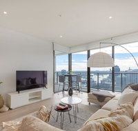 High Rise apt in Heart of Sydney wt Harbour View - Getaway Accommodation