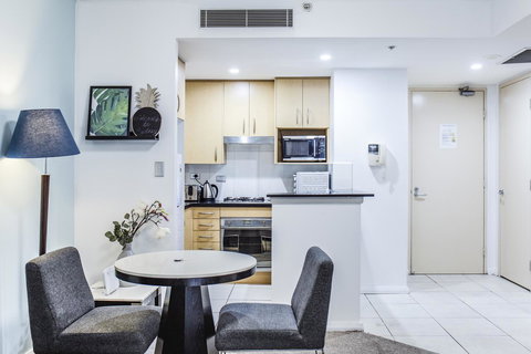 DD Apartments Chinatown - Getaway Accommodation 4