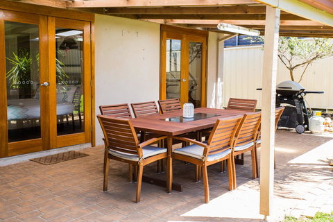 Sunbaker Pet Friendly Awards Finalist 4 Mins Walk To Culburra Beach - Getaway Accommodation 28