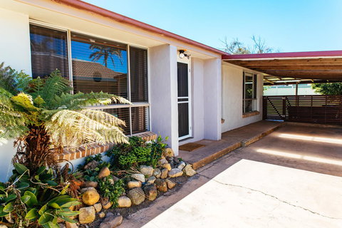 Sunbaker Pet Friendly Awards Finalist 4 Mins Walk To Culburra Beach - Getaway Accommodation 34