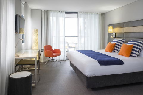 Novotel Newcastle Beach - Getaway Accommodation 14