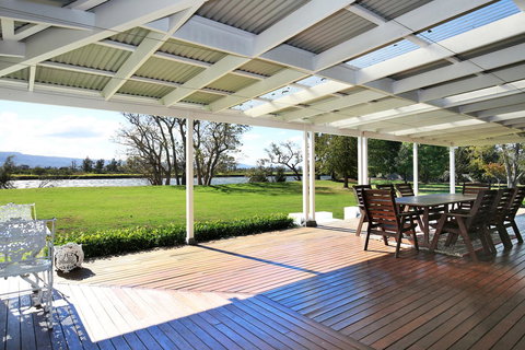 Terara Riverside Retreat - Getaway Accommodation 25