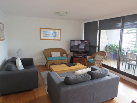 Manly Paradise Motel & Apartments - Getaway Accommodation 25