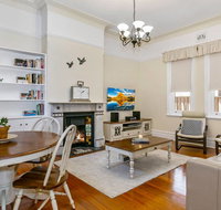 Oversized 2 Bedroom Manly Beach House - Getaway Accommodation