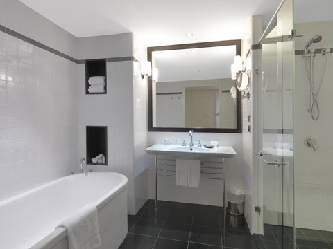 Amora Hotel Jamison Sydney - Getaway Accommodation 33