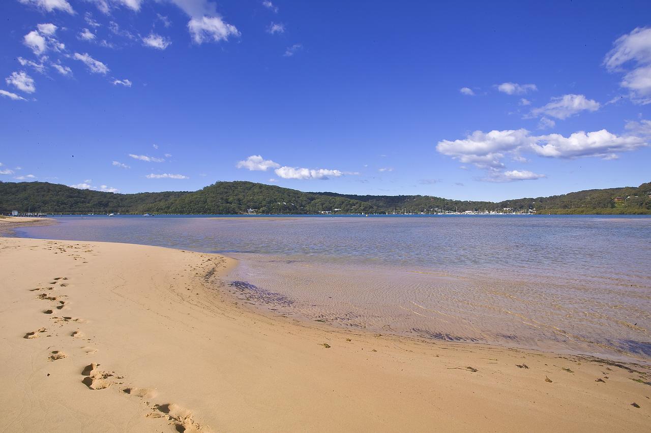 Booker Bay NSW Getaway Accommodation