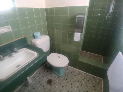 Bega Motel - Getaway Accommodation 12