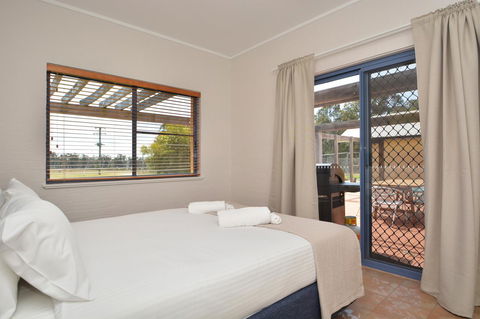 JE Guesthouse, Central To All The Hunter Valley Has To Offer - Getaway Accommodation 30