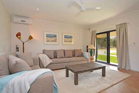 JE Guesthouse, Central To All The Hunter Valley Has To Offer - Getaway Accommodation 1