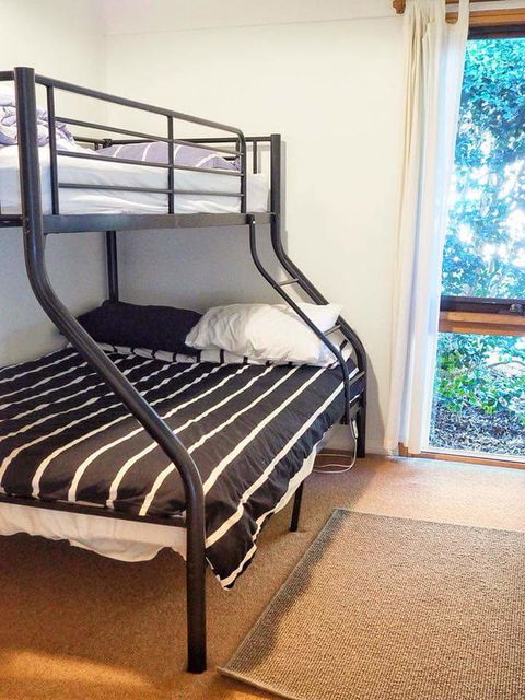 Lark Cottage - Getaway Accommodation 12