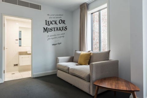 The Lucky Hotel - Getaway Accommodation 23