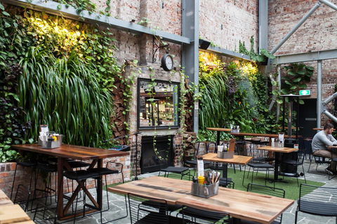 The Lucky Hotel - Getaway Accommodation 12