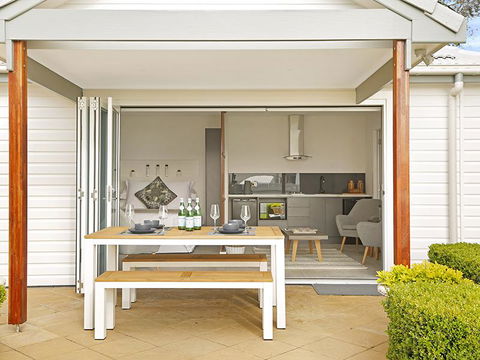 The Beach House North Wollongong - Getaway Accommodation 1