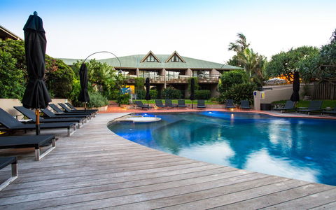 Beach Hotel Resort - Getaway Accommodation 0