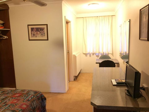 Cooma Motor Lodge Motel - Getaway Accommodation 23