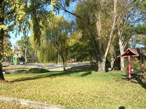 Cooma Motor Lodge Motel - Getaway Accommodation 17