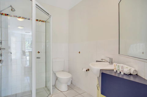 Eco Beach Resort - Getaway Accommodation 11