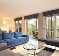Villa De Saran located within Cypress Lakes - Getaway Accommodation