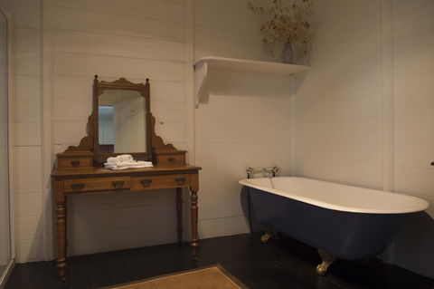 Hillview Heritage Hotel - Getaway Accommodation 15