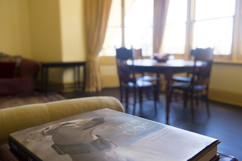 Hillview Heritage Hotel - Getaway Accommodation 12