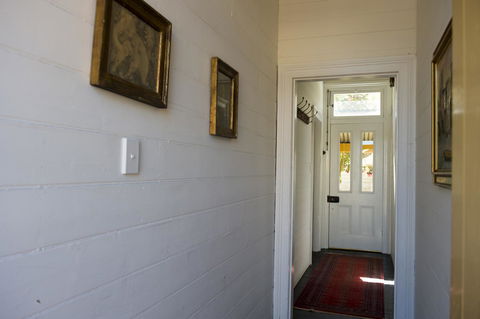 Hillview Heritage Hotel - Getaway Accommodation 19