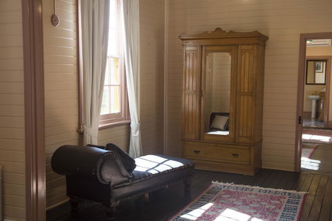 Hillview Heritage Hotel - Getaway Accommodation 35