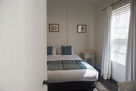 Hillview Heritage Hotel - Getaway Accommodation 18